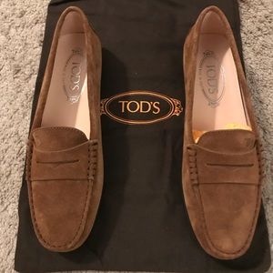 Tod’s Brown Suede Shoes